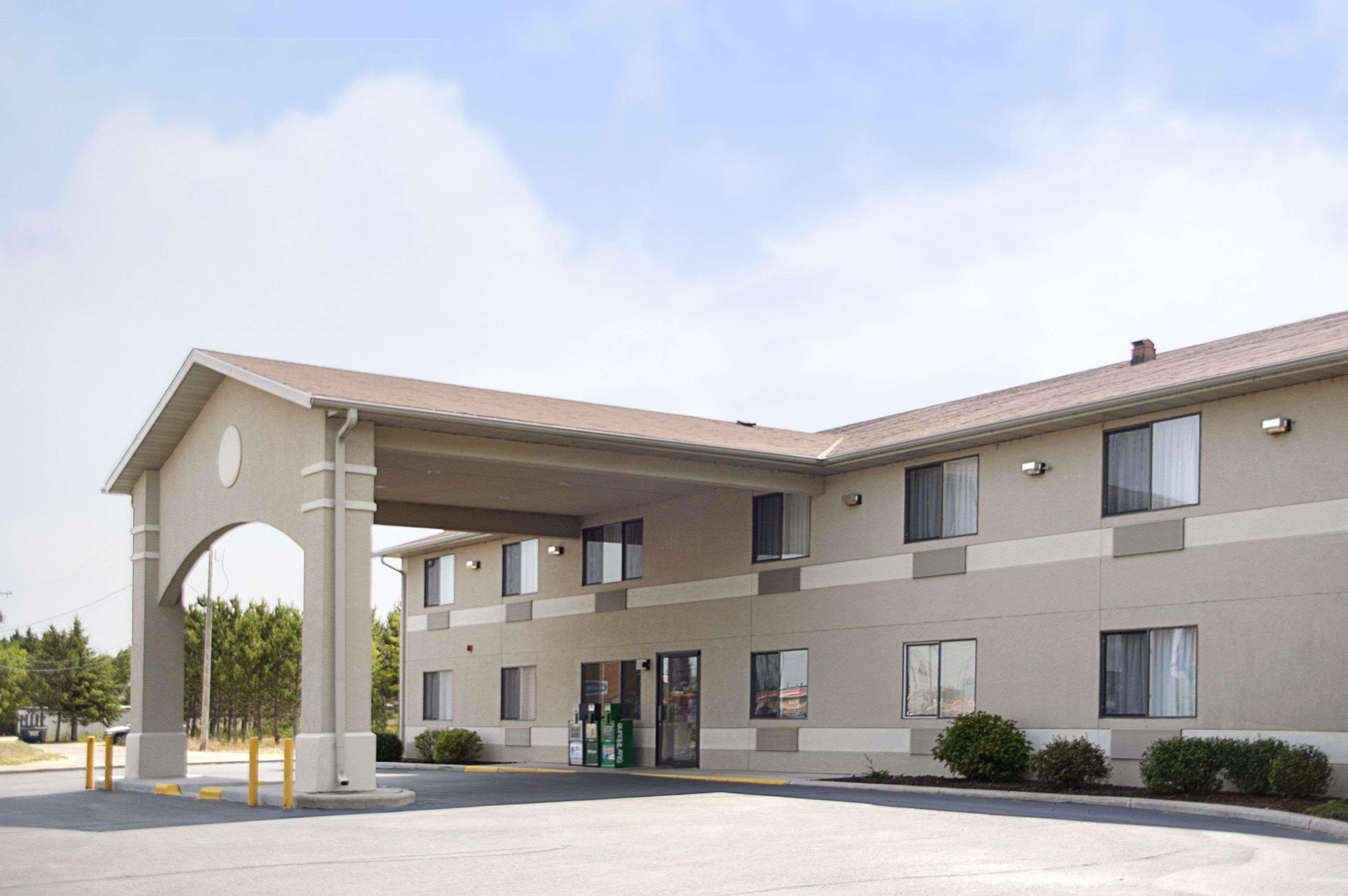 Super 8 By Wyndham Park Rapids Hotel Exterior foto